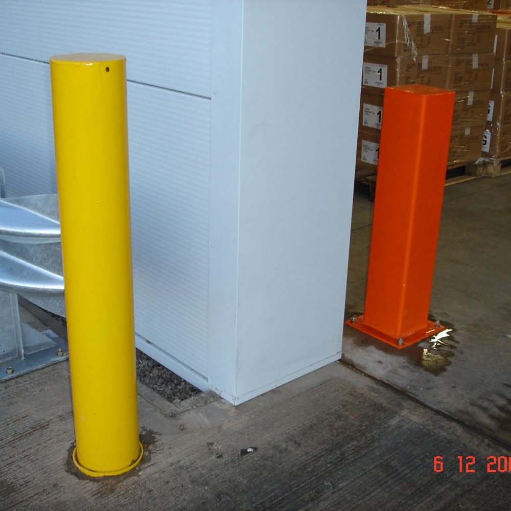 Polyester Powder-coated Yellow RAL007 bollard